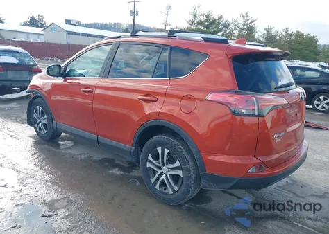2016 Toyota Rav4 Le z USA, uszkodzony, nr VIN 2T3BFREV4GW519610